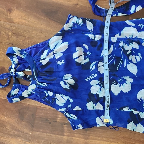 🌸Host Pick🌸 Calvin Klein Blue Floral Halter neck Midi Print Dress - Picture 5 of 14